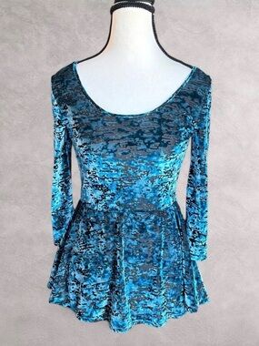 Decree Teal Blue Burnout Velvet Peplum Top - Size S